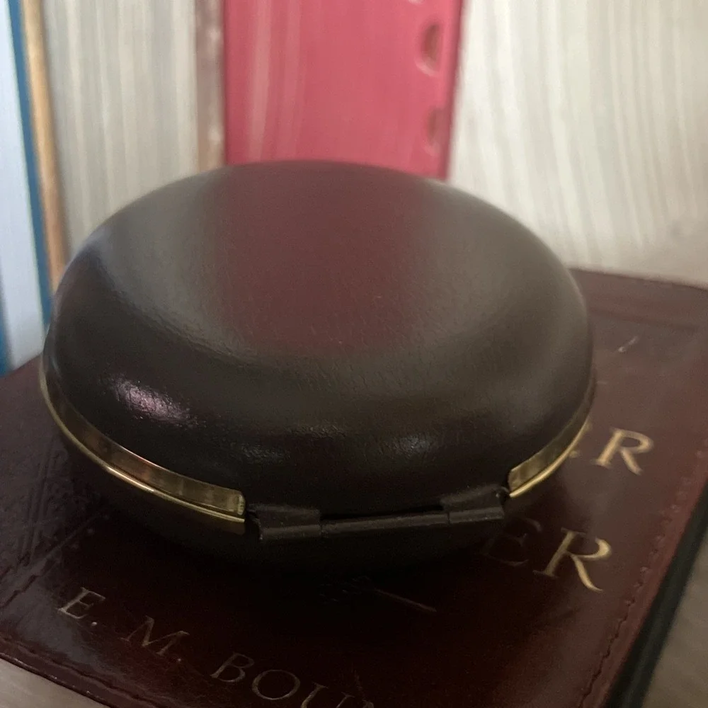 Vintage Bulova Folding Quartz World Time Travel Alarm Clock